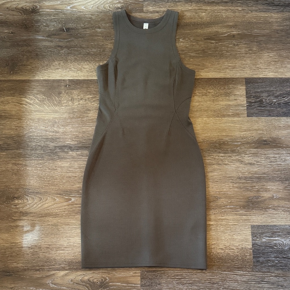 Lululemon Ribbed Softstreme Slim Fit Dress